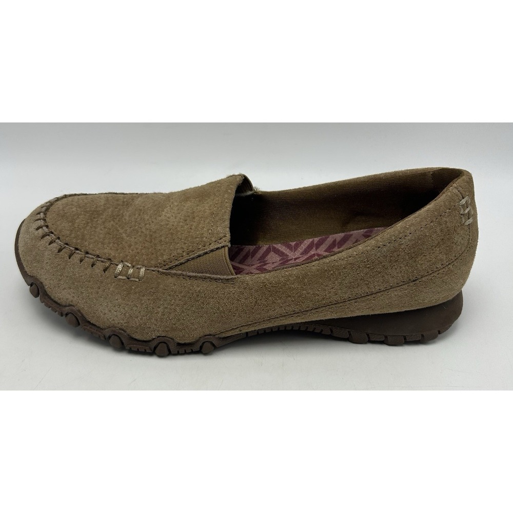 Skechers Suede Loafers Womens 6 Relaxed Fit Memory Foam Shoes Beige Leather